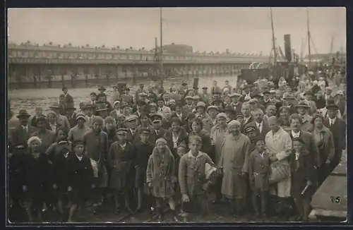 Foto-AK Cuxhaven, Fischauktion 1931