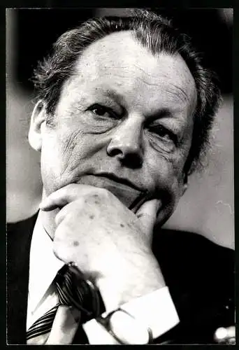 Fotografie Sven Simon, Bonn, Politiker Willy Brandt der SPD-Fraktion