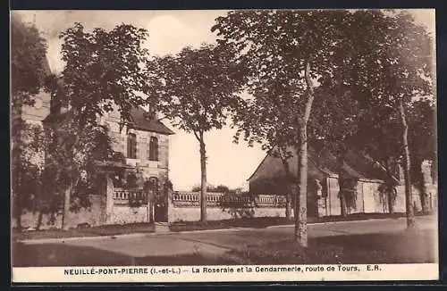 AK Neuillé-Pont-Pierre, Le Roseraie et la Gendarmerie, route de Tours