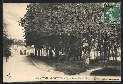 AK Neuvy-le-Roi, Le mail