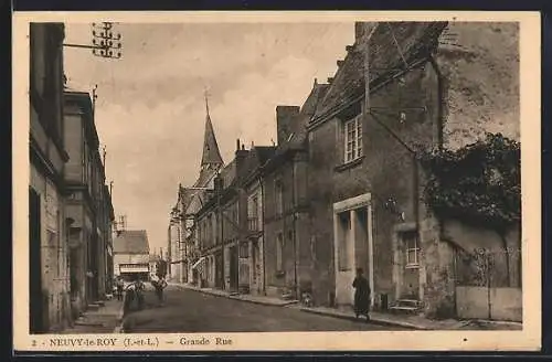 AK Neuvy-le-Roi, Grande Rue