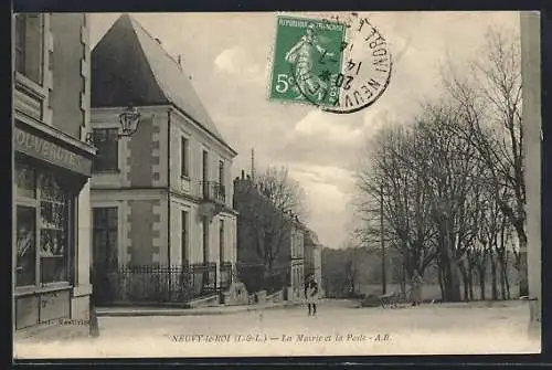 AK Neuvy-le-Roi, La Mairie et la Poste