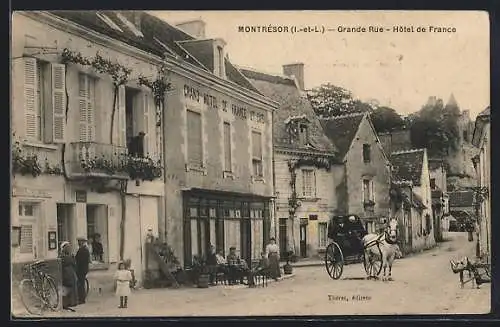 AK Montresor, Grande Rue et Hotel de France mit Kutsche