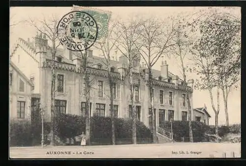AK Auxonne, La Gare, Platz vor dem Bahnhof