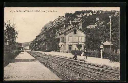 AK Pléchatel-Lohéac, La Gare