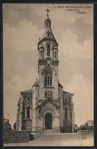 AK Saint-Michel-Chef-Chef, vue de l`église