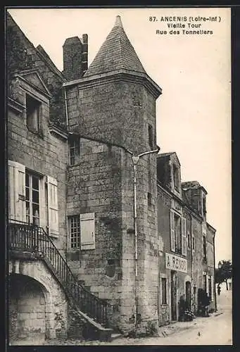 AK Ancenis /L.-Inf., Vieile Tour, Rue des Tonneliers