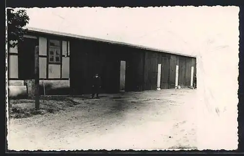 Foto-AK Halberstadt, Gemeinschaftsgaragen Harzer Strasse 17-21