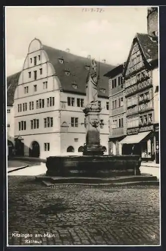 AK Kitzingen am Main, Brunnen am Rathaus