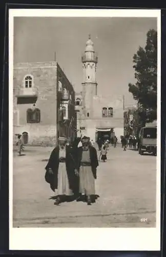 AK Bethlehem, auf dem städtischen Platz, Blick zum Minarett