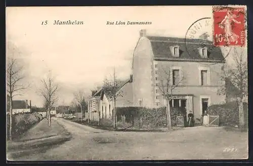 AK Manthelan, Rue Léon Daumassans