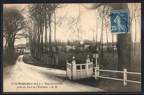 AK La Membrolle /I.-et-L., Vue d`ensemble prise du Parc de l`Aubrière