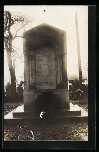 AK Grabstein auf einen Friedhof von Kriegsgräbern