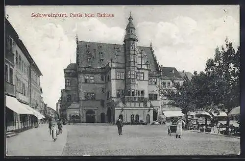 AK Schweinfurt, Partie beim Rathaus mit Leuten