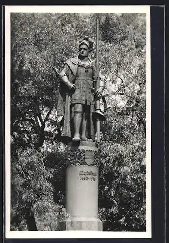 AK Freiburg /Breisgau, Kaiser-Heinrich-Statue an der Kaiserbrücke