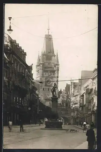 AK Freiburg i. Br., Kaiserstrasse gegen das Martinstor