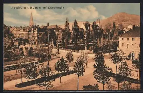 AK Freiburg i. Br., Kaiserbrücke mit Strassenbahn