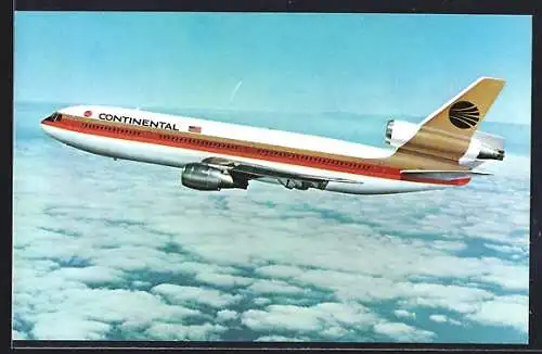 AK Flugzeug DC-10 der Fluggesellschaft Continental über den Wolken