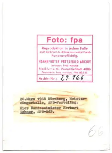 Fotografie SPD Politiker Herbert Wehner spricht beim Parteitag in Nürnberg 1968