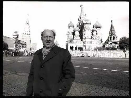 Fotografie Sven Simon, Bonn, Ansicht Moskau, CDU Politiker Dr. Werner Marx auf dem Roten Platz