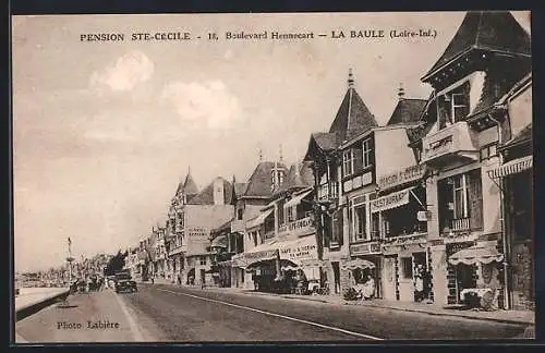 AK La Baule, Boulevard Hennecart avec Pension Ste-Cécile et commerces