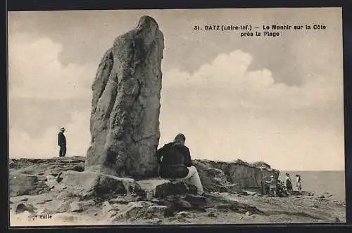 AK Batz, Le Menhir sur la Cote près la Plage