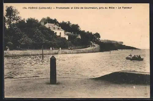 AK Pornic, Promenade et Cote de Gourmalon, pris du Mòle, Le Passeur