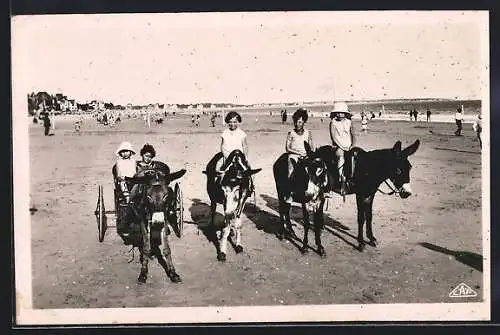 AK La Baule, Promenade à ânes sur la plage