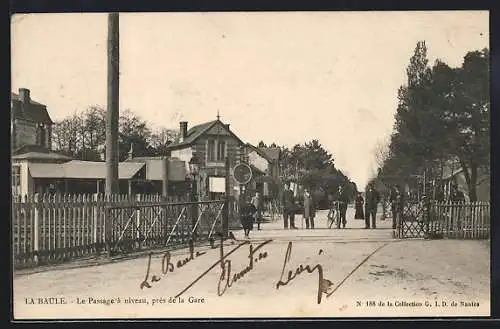 AK La Baule, Le Passage à niveau, près de la Gare