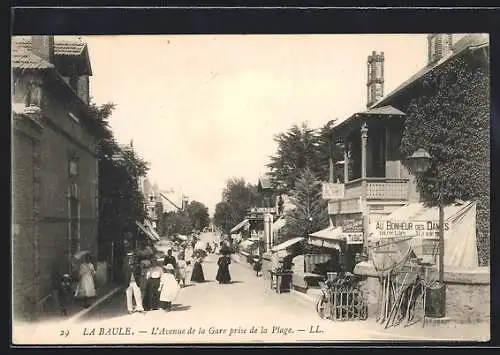 AK La Baule, L`Avenue de la Gare prise de la Plage