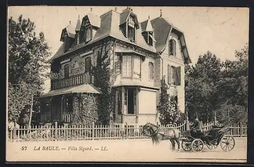 AK La Baule, Villa Sigurd et calèche devant la maison