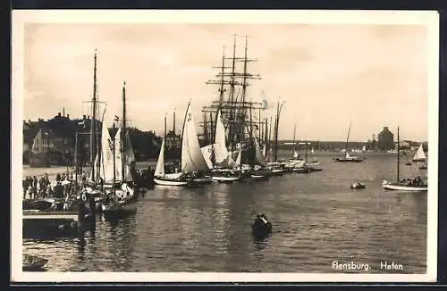 AK Flensburg, Segelschiffe im Hafen