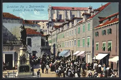 AK Dubrovnik / Ragusa, Passanten auf dem Gundulic Platz