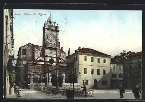 AK Zara, Piazza dei Signori