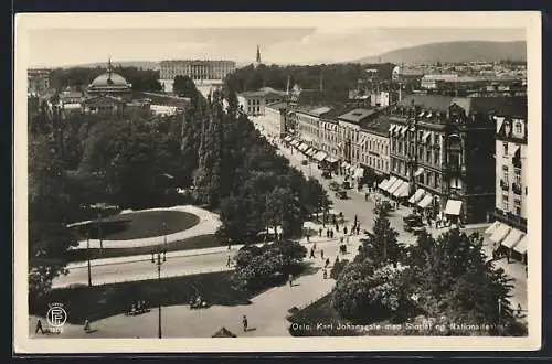 AK Oslo, Karl Johansgate med Slottet og Nationalteatret