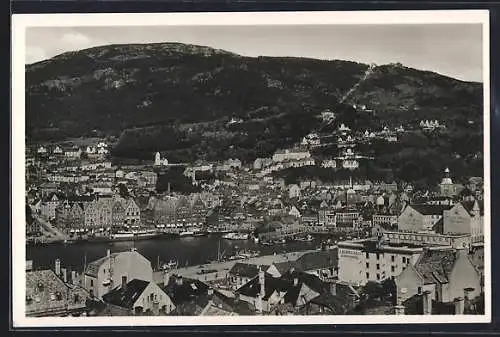 AK Bergen, Panoramablick auf den Berg