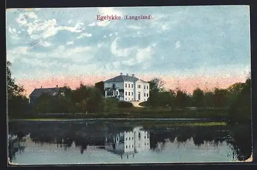 AK Egelykke /Langeland, Gebäude am See