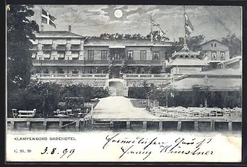 AK Klampenborg, Badehotel mit Terrasse, vom Wasser gesehen