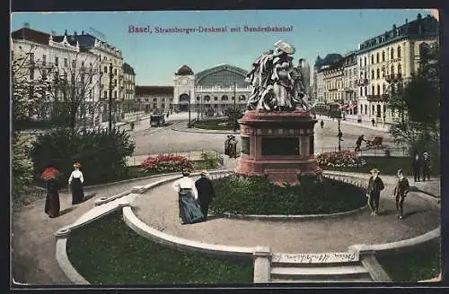 AK Basel, Strassburger-Denkmal mit Bundes-Bahnhof