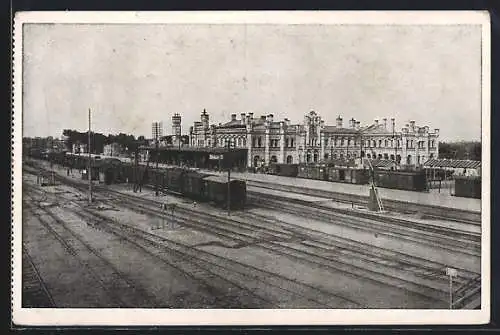 AK Brest-Litowsk, Bahnhof mit haltenden Zügen