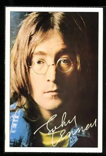 AK Musiker John Lennon im Portrait mit Brille