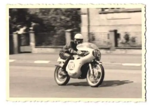 Fotografie Hermann Rapp, Esslingen / Neckar, Motorrad-Rennen St. Wendel, Fischer auf MZ-RE Startnummer 118 um 1961