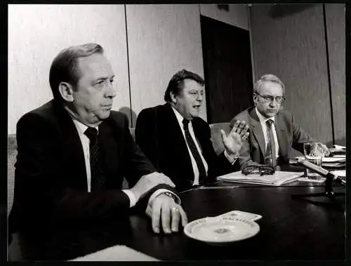 Fotografie DAG-Chef Hermann Brandt & CSU-Politiker Franz-Josef Strauss nebst Edmund Stoiber, Spitzengespräch in München