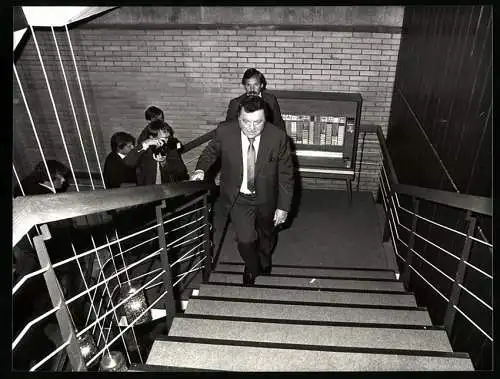 Fotografie Sven Simon, Bonn, CSU Politiker Franz-Josef Strauss verlässt das WDR - Studio 1980