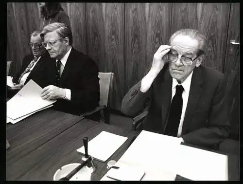 Fotografie Sven Simon, Bonn, Herbert Wehner, Helmut Schmidt & Willy Brandt bei einer SPD-Parteisitzung 1980