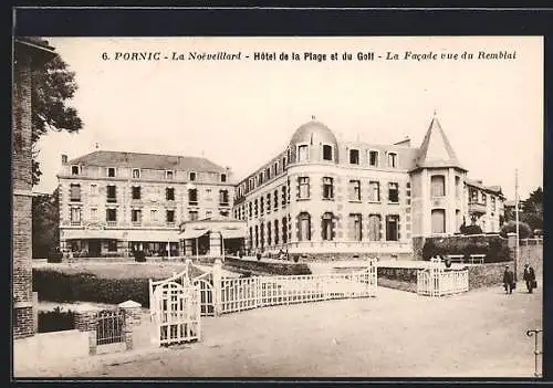 AK Pornic, Hôtel de la Plage et du Golf, La facade vue du Remblai