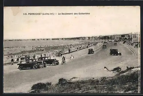 AK Pornichet, Le Boulevard des Océanides avec voitures et plage animée