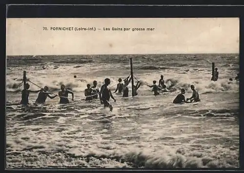 AK Pornichet, Les Bains par grosse mer