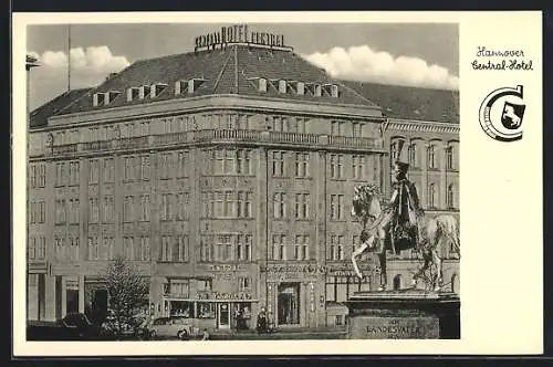 AK Hannover, Zentral-Hotel mit Ernst-August-Denkmal