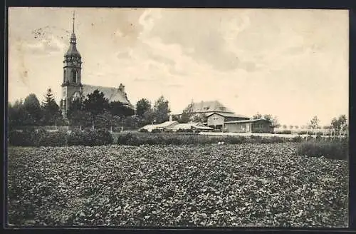 AK Kl. Schweidnitz i. Sa., Anstaltsgemüsegarten mit Kirche